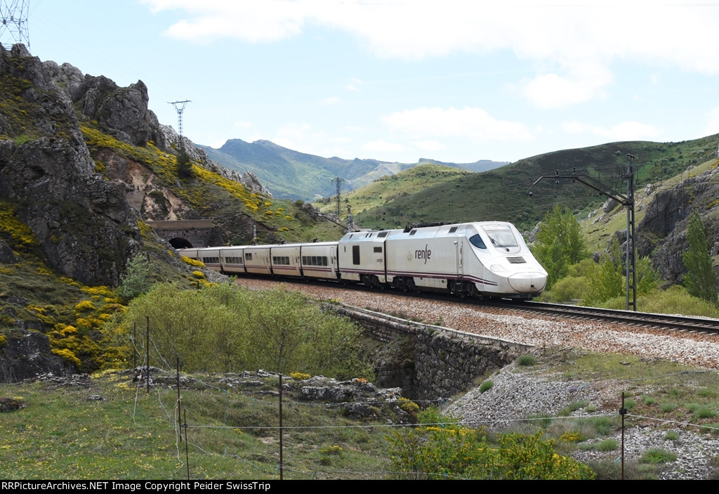 RENFE 730 075